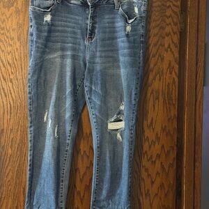 Trendy Distressed Skinny Jeans in Blue